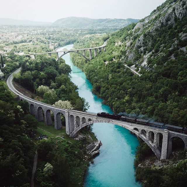 d7ffce76380e7a265594a847aa213c24